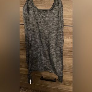 Lululemon long sleeve black open back T-shirt size 6